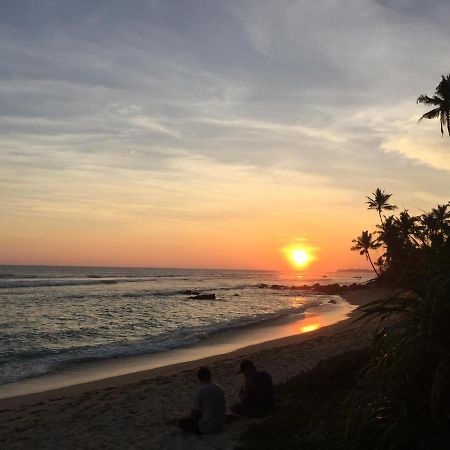Sabine Holiday Resort And Restaurant Matara Bagian luar foto