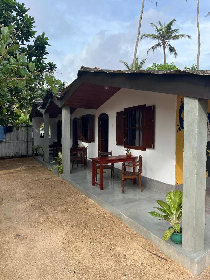 Sabine Holiday Resort And Restaurant Matara Bagian luar foto