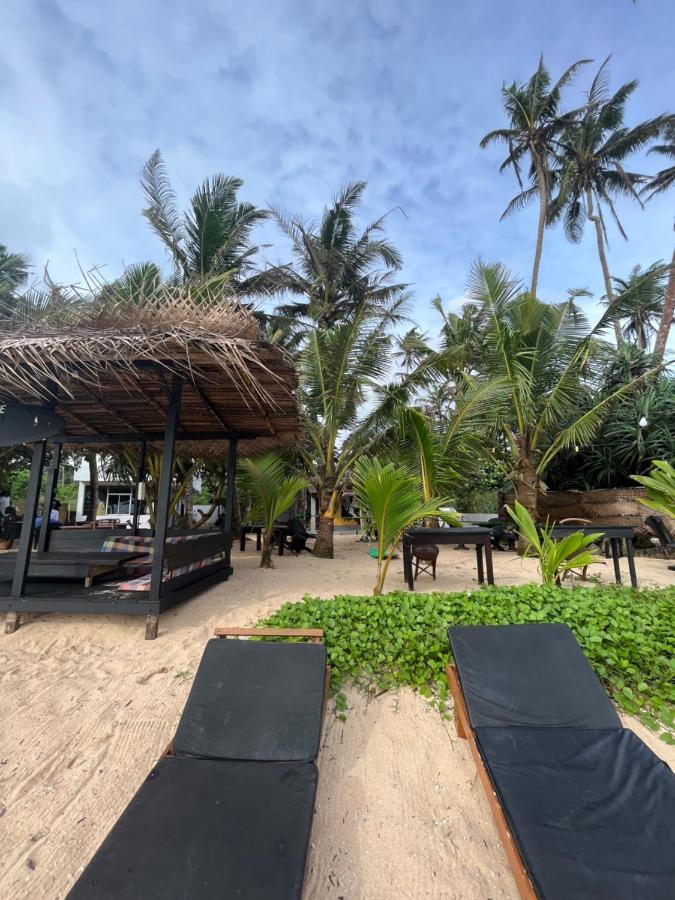 Sabine Holiday Resort And Restaurant Matara Bagian luar foto